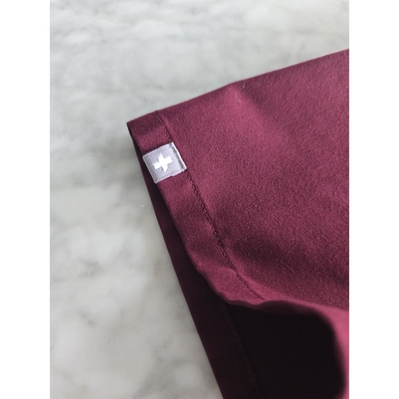 Figs Technical Collection Scrub Top Burgundy 2 Pocket Women's Size‎ S PO#1645 - Picture 5 of 8